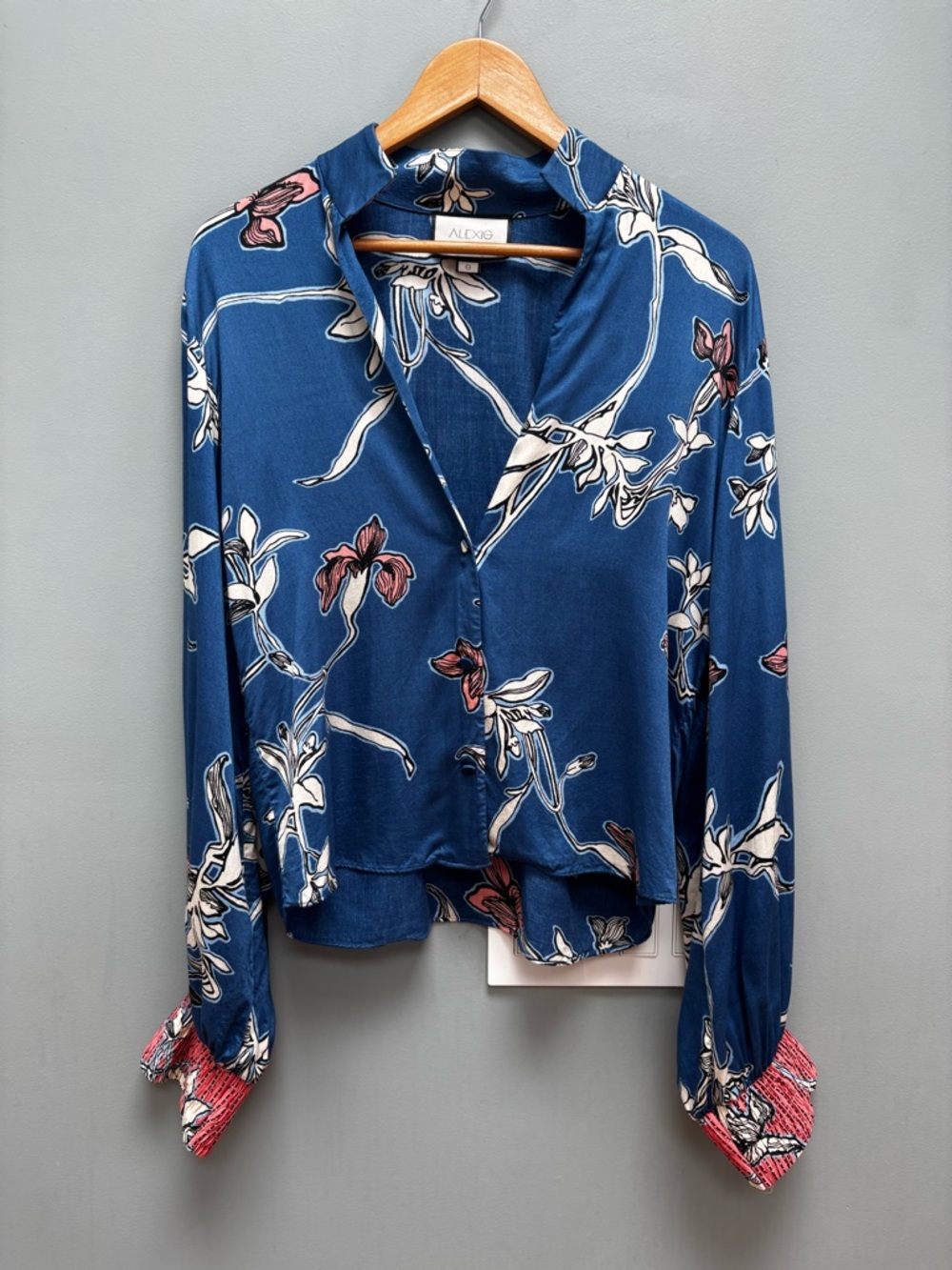 Alexis Blue Floral Long Balloon Sleeve Button Up Blouse S